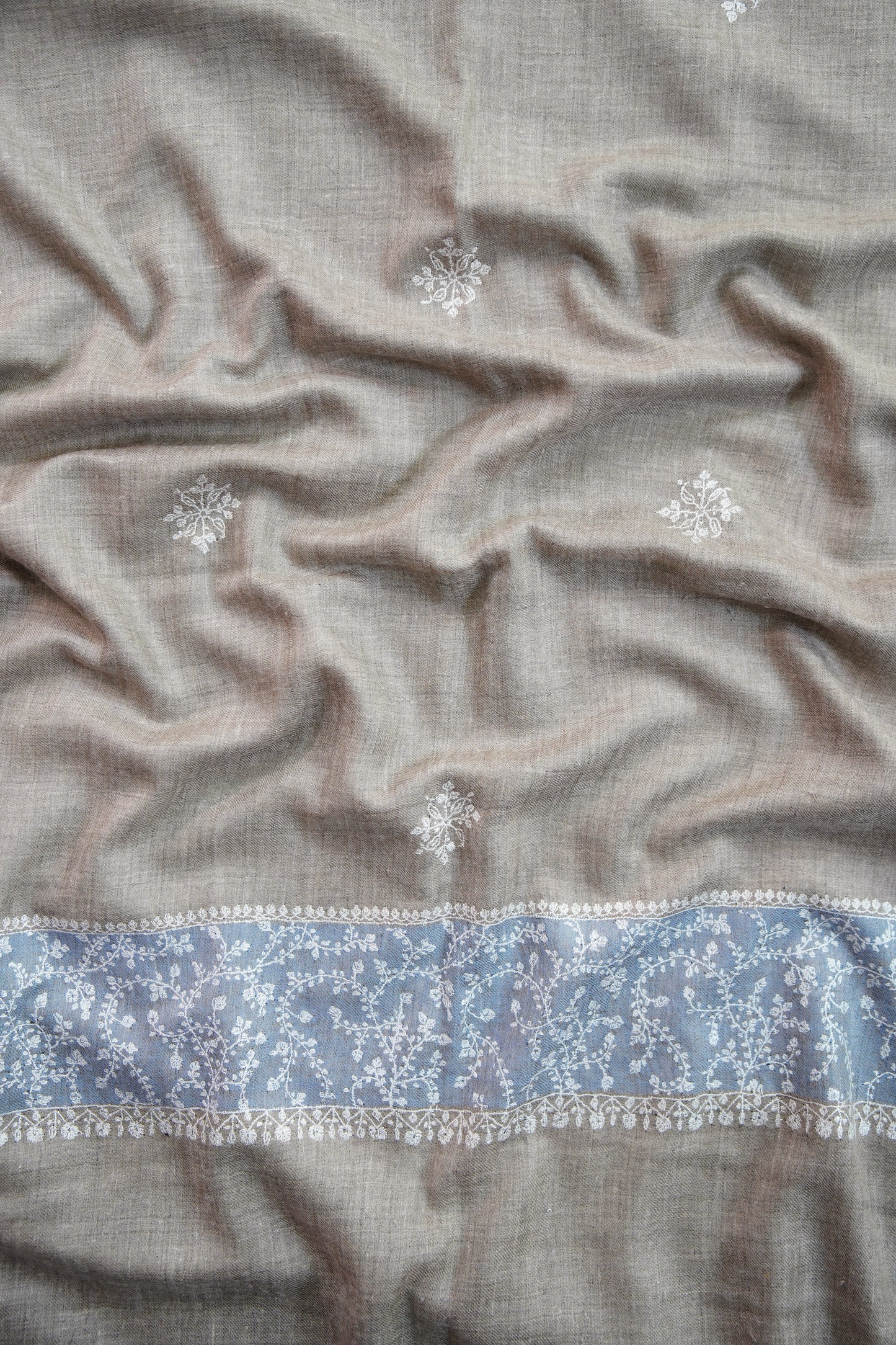 light natural GI butis embroidery pashmina stole 9757