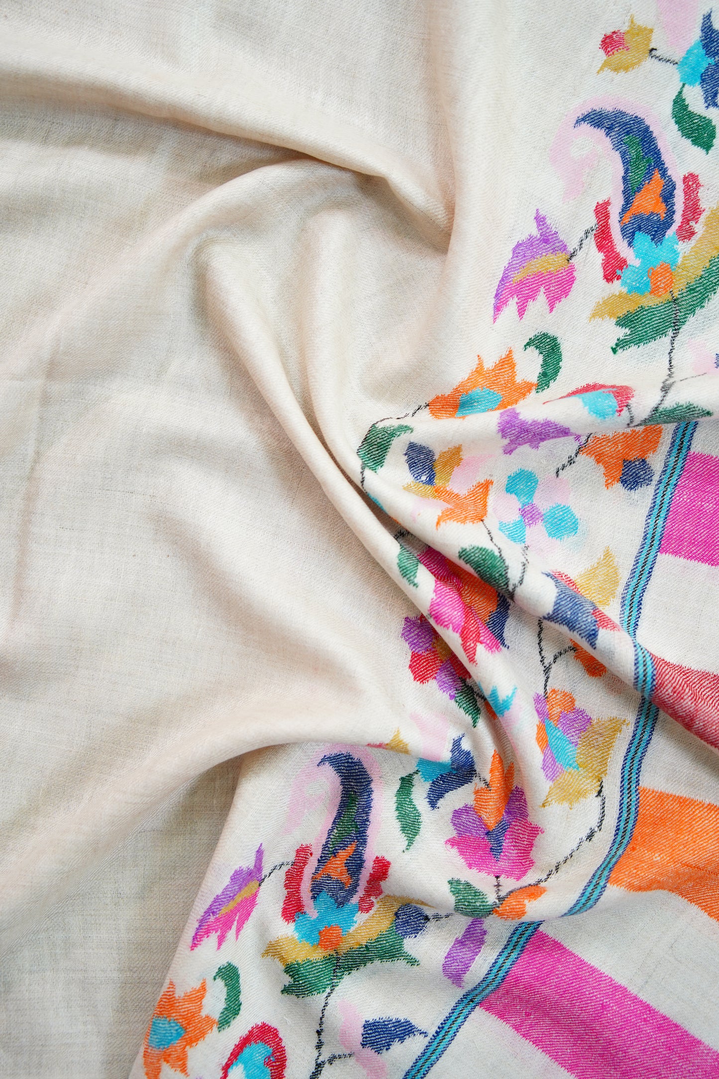 white kani palla stole 9759