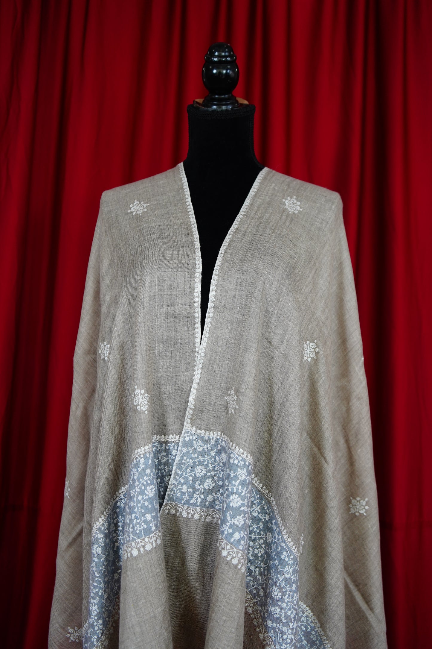 light natural GI butis embroidery pashmina stole 9767