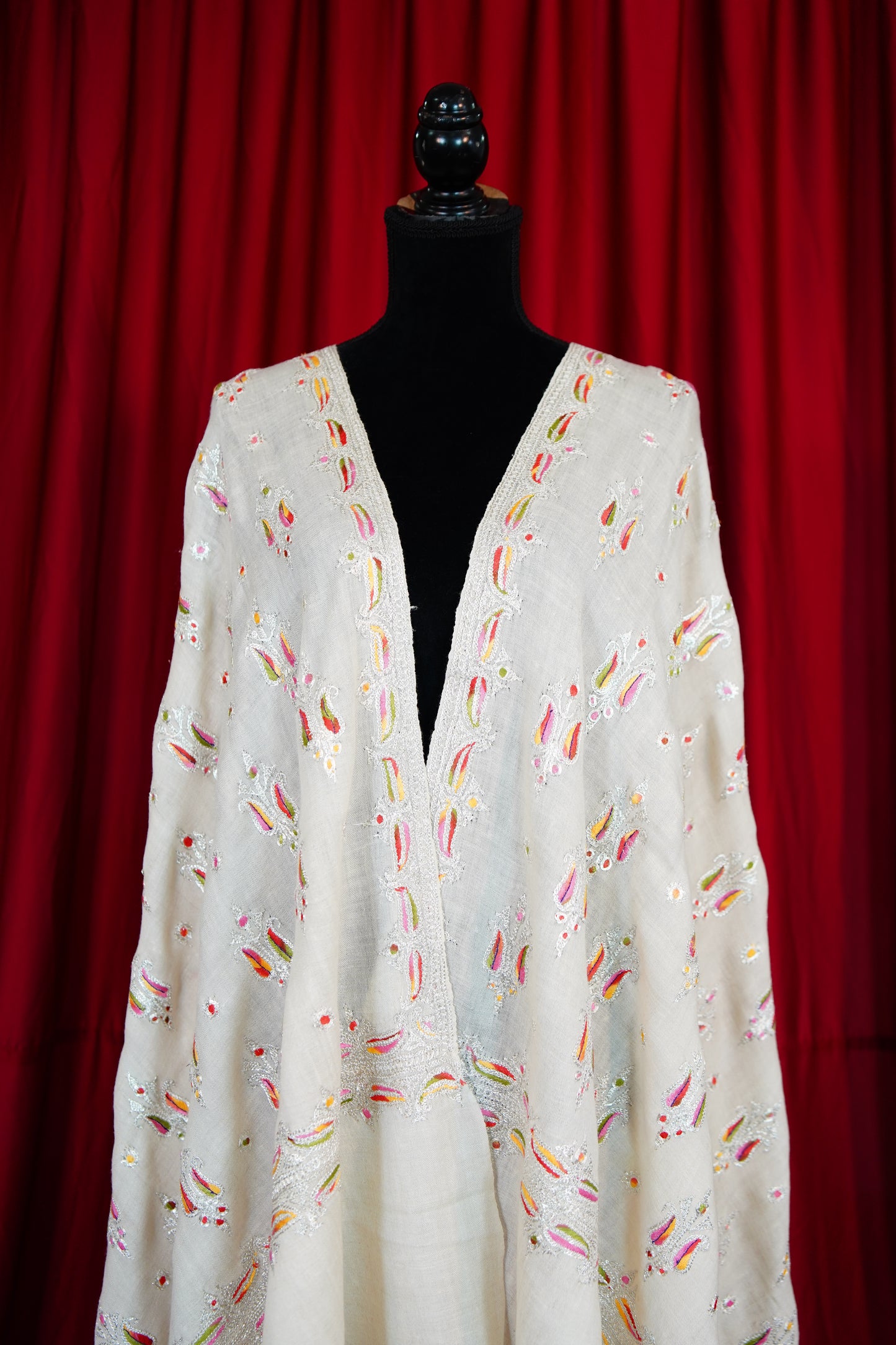white tilla embroidery pashmina shawl 9793