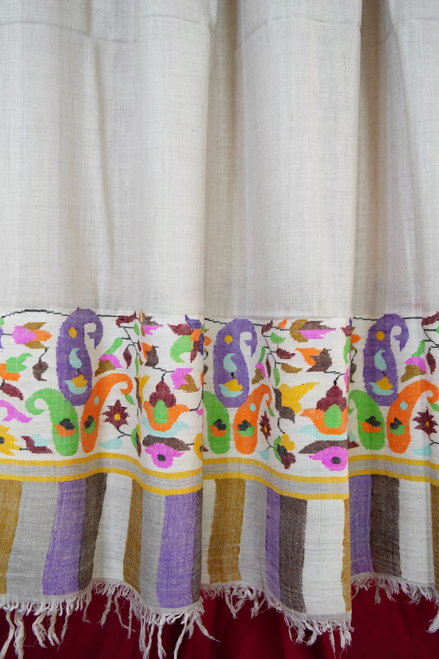 clear day white XL kani paldaar shawl 9829