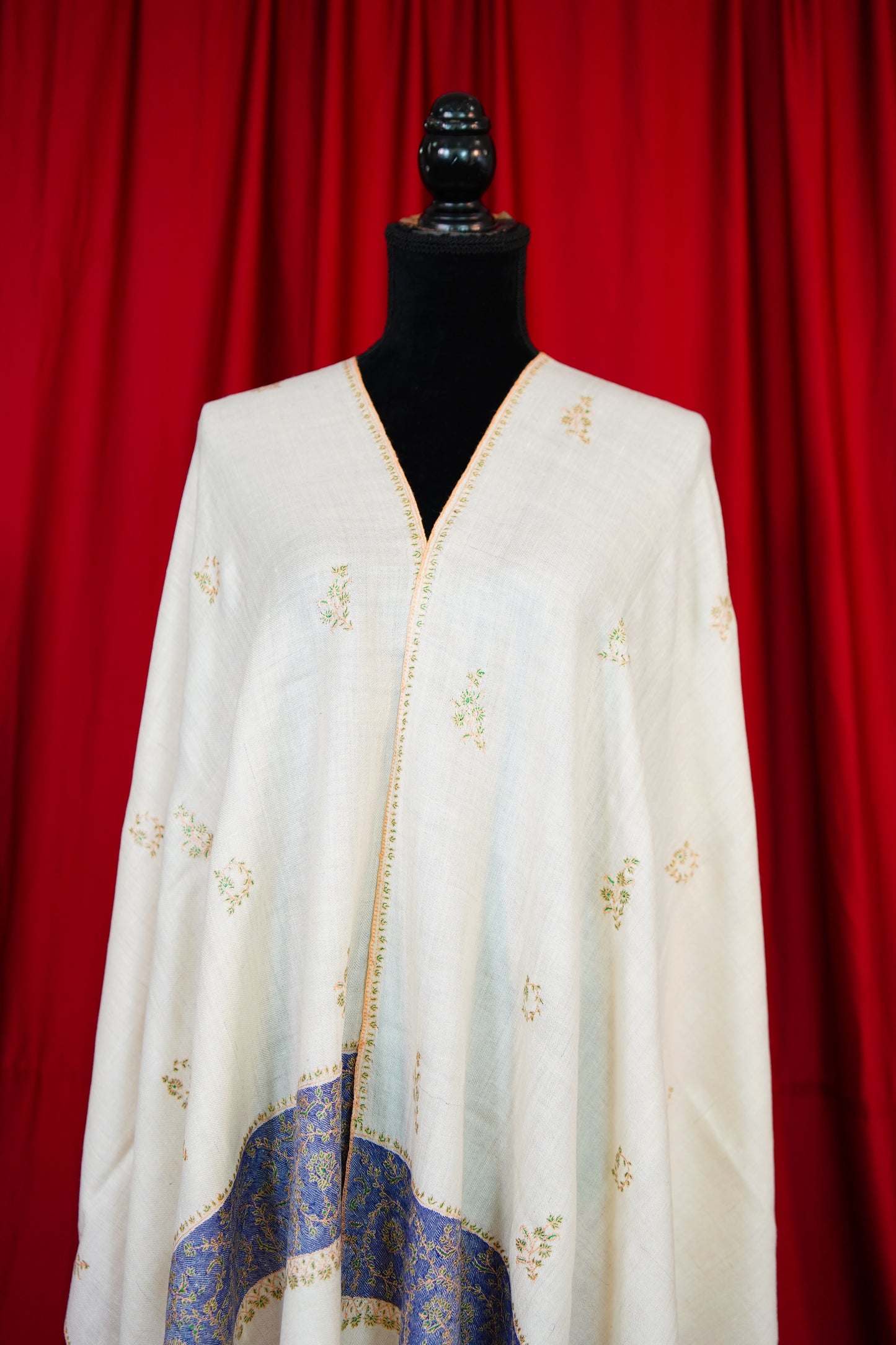 white GI butis embroidery pashmina stole 9839