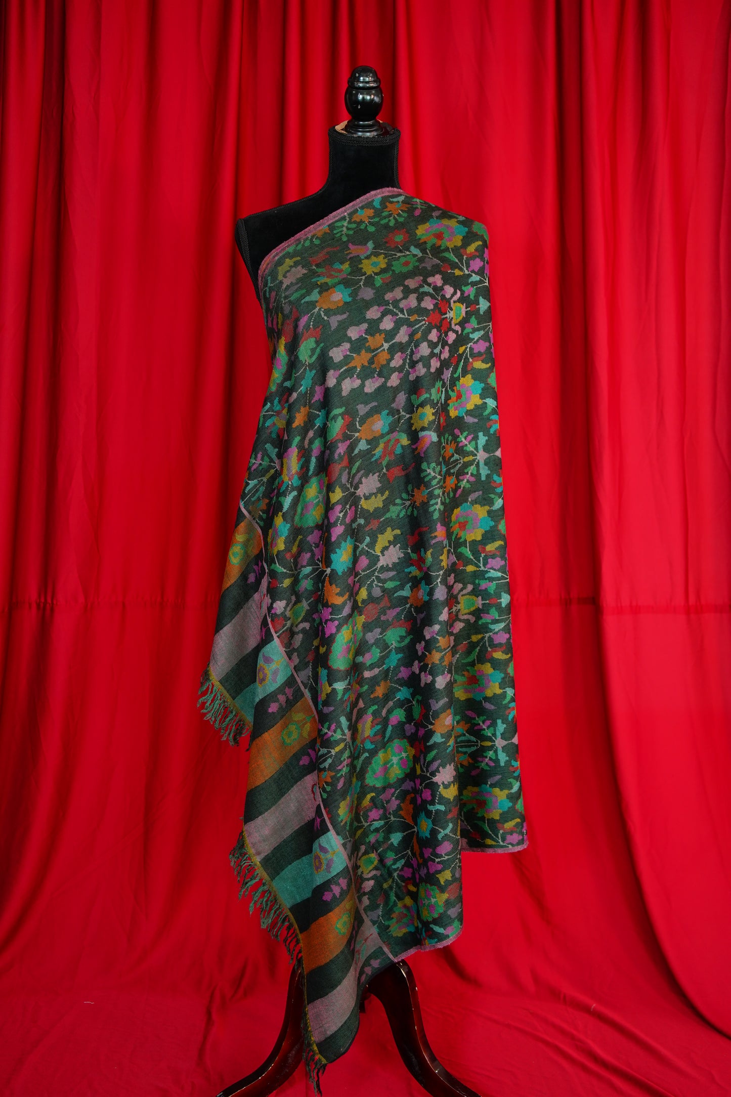 black GI kani pashmina shawl 9844