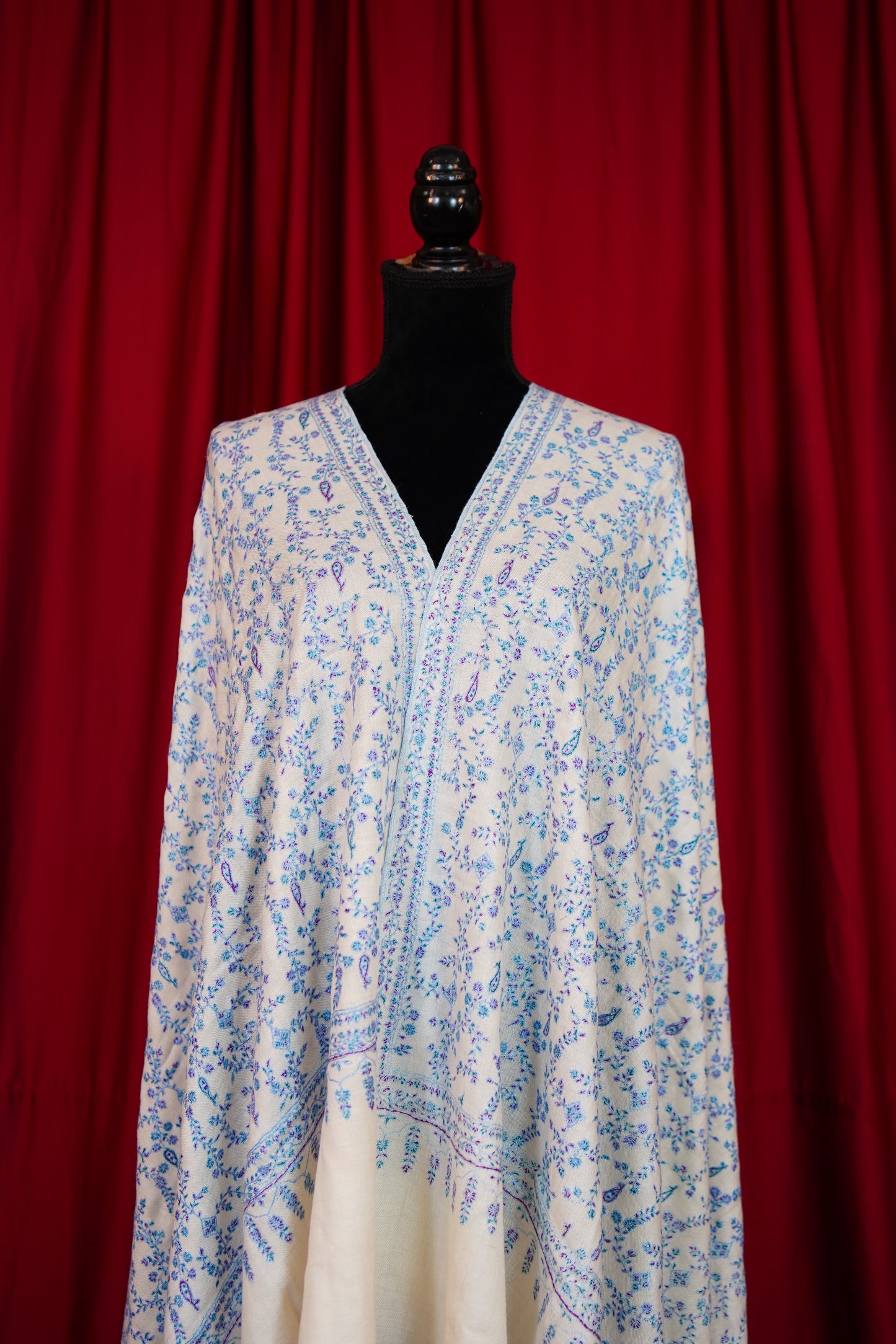 pure white GI jaali embroidery pashmina shawl 9874