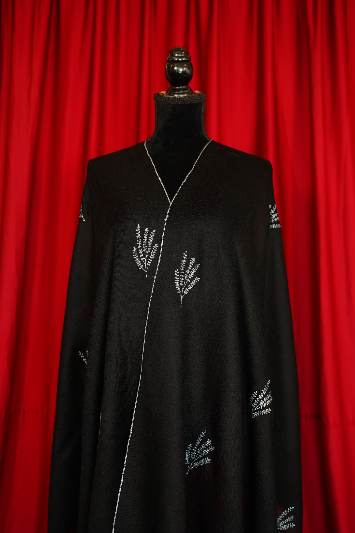 jet black butis embroidery pashmina stole 9881