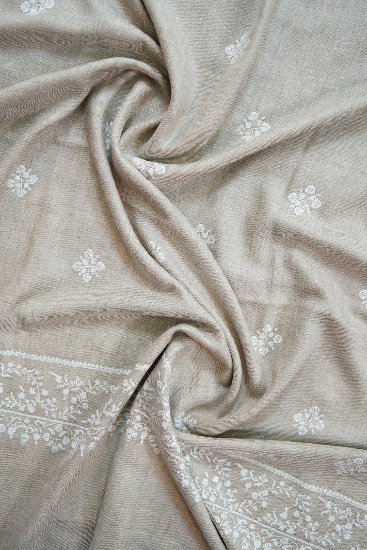 light natural GI butis embroidery pashmina shawl 9883