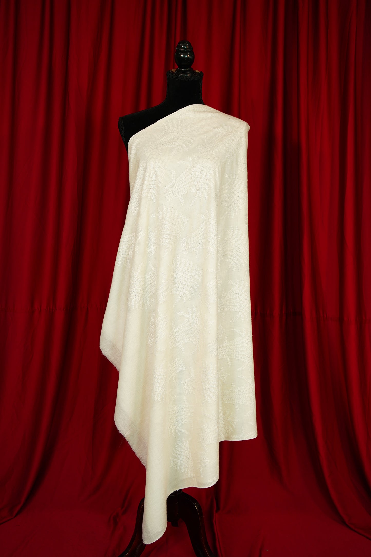 pure white GI butis embroidery pashmina shawl 9900