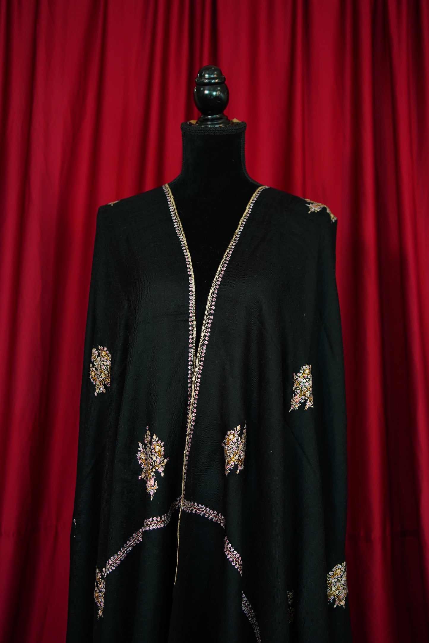 jet black GI butis embroidery pashmina shawl 9902
