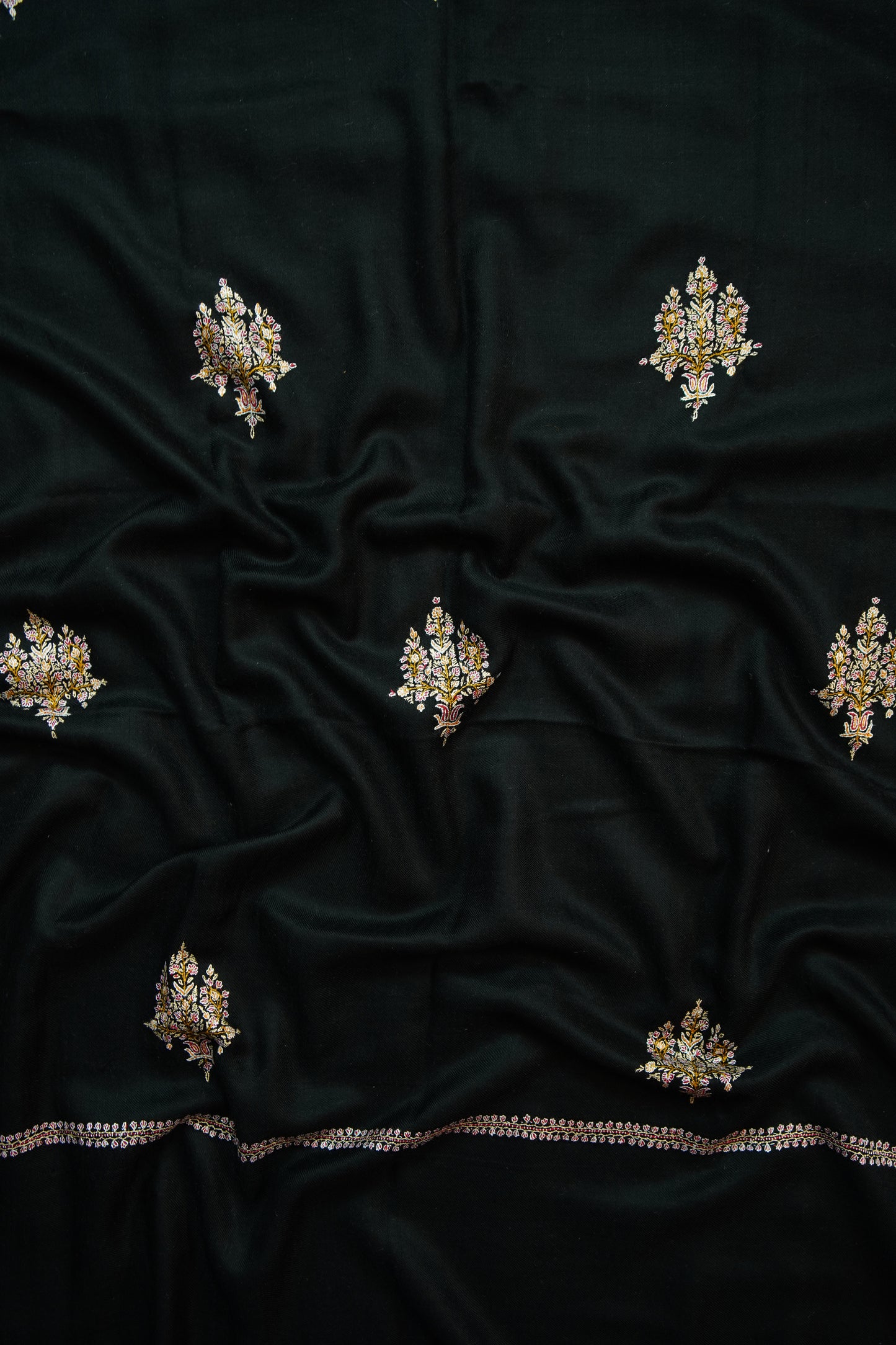 jet black GI butis embroidery pashmina shawl 9902