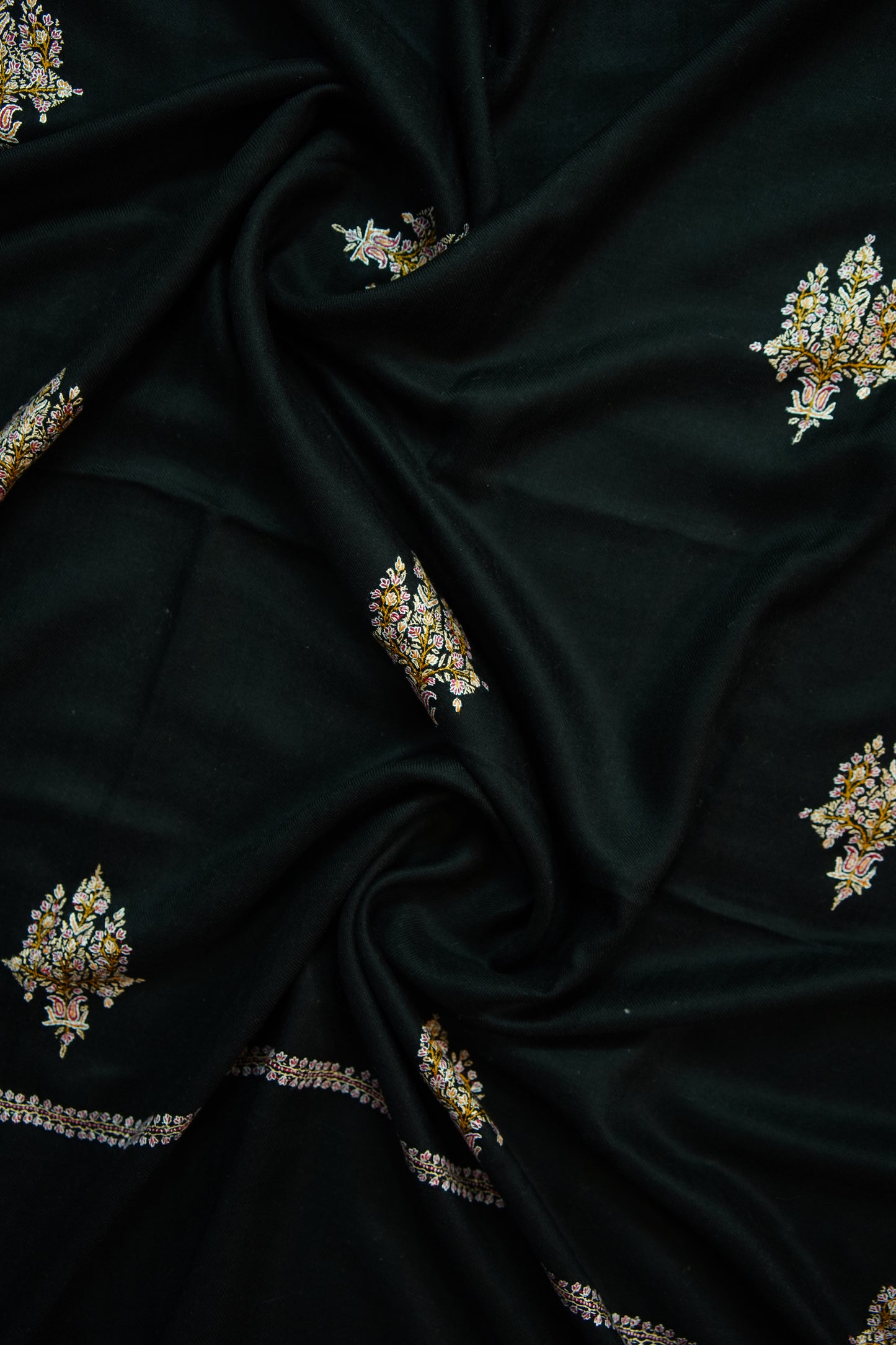 jet black GI butis embroidery pashmina shawl 9902