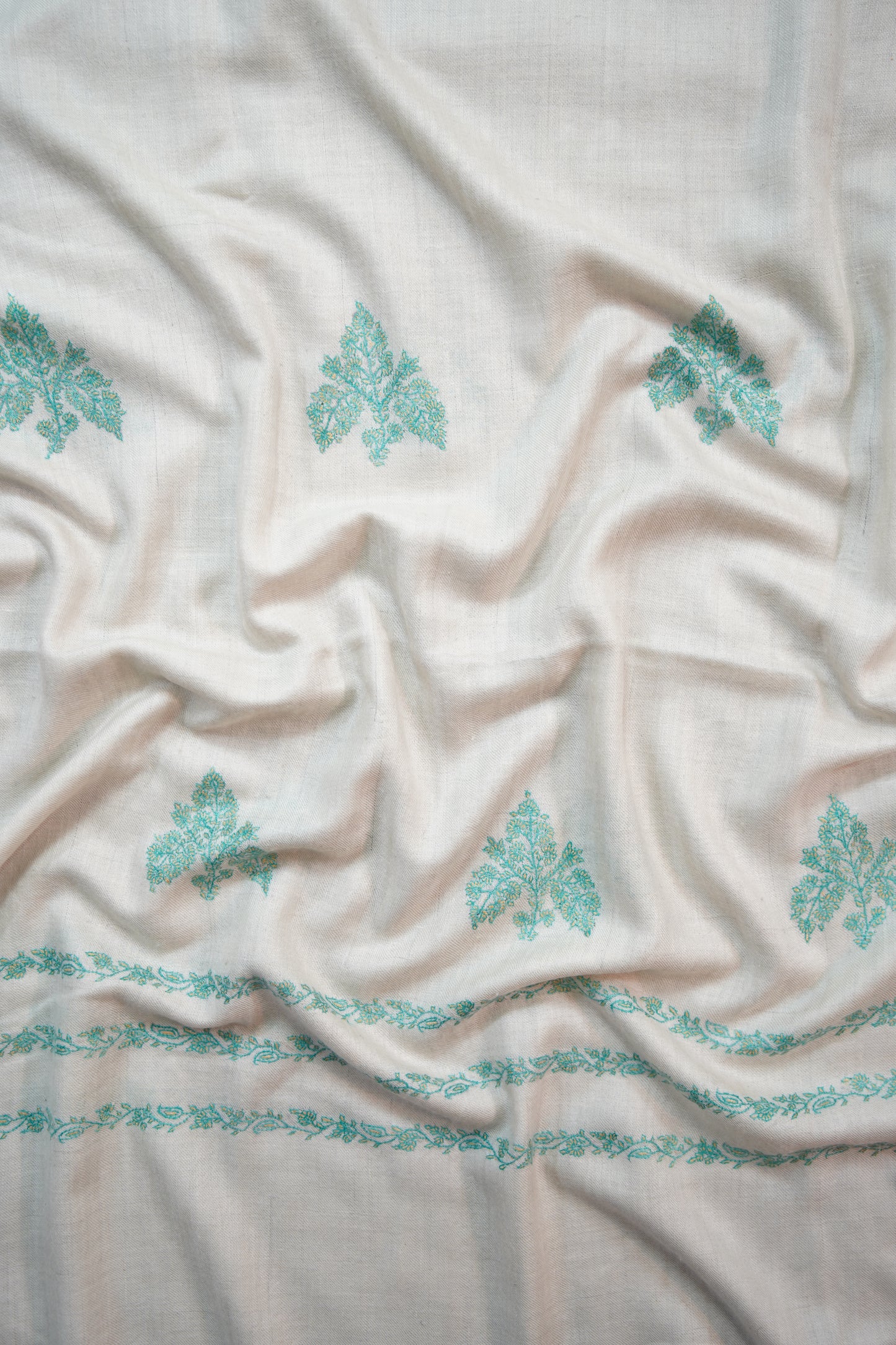 creamy white GI butis embroidery pashmina shawl 9907