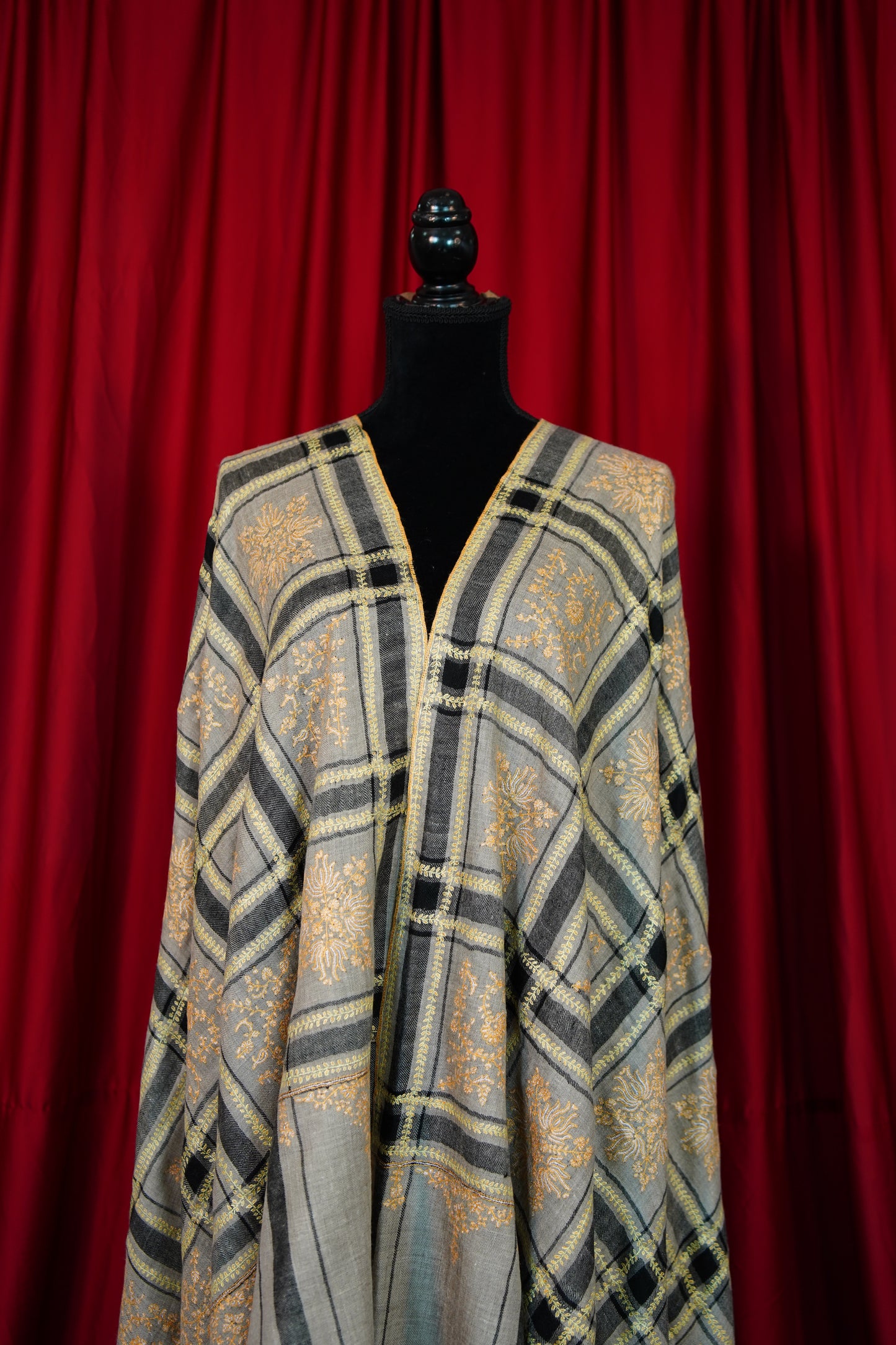natural and black checked GI butis embroidery pashmina shawl 9908