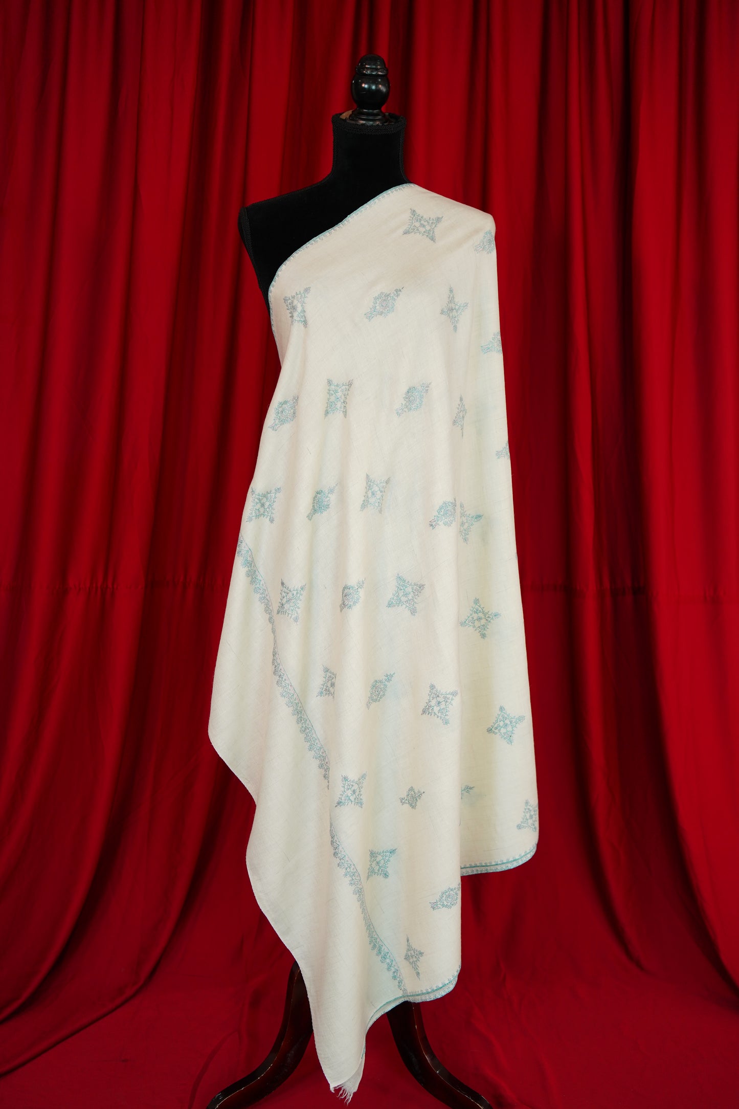 white GI butis embroidery pashmina shawl 9942