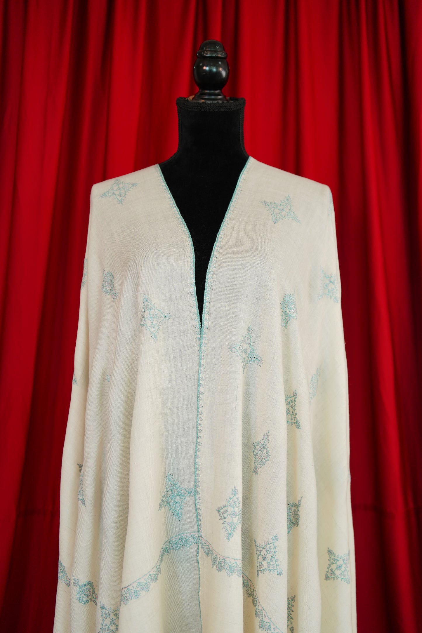 white GI butis embroidery pashmina shawl 9942