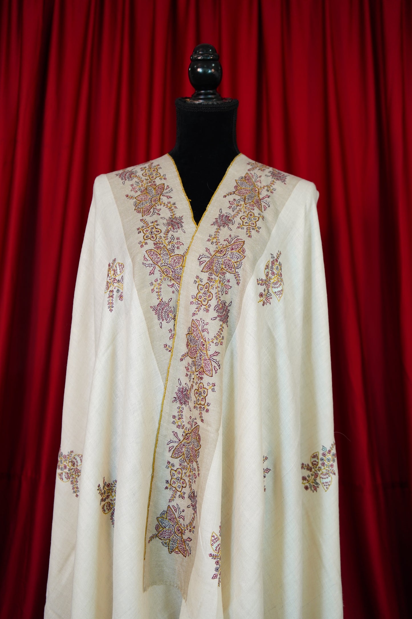 white GI butis embroidery pashmina shawl 9970