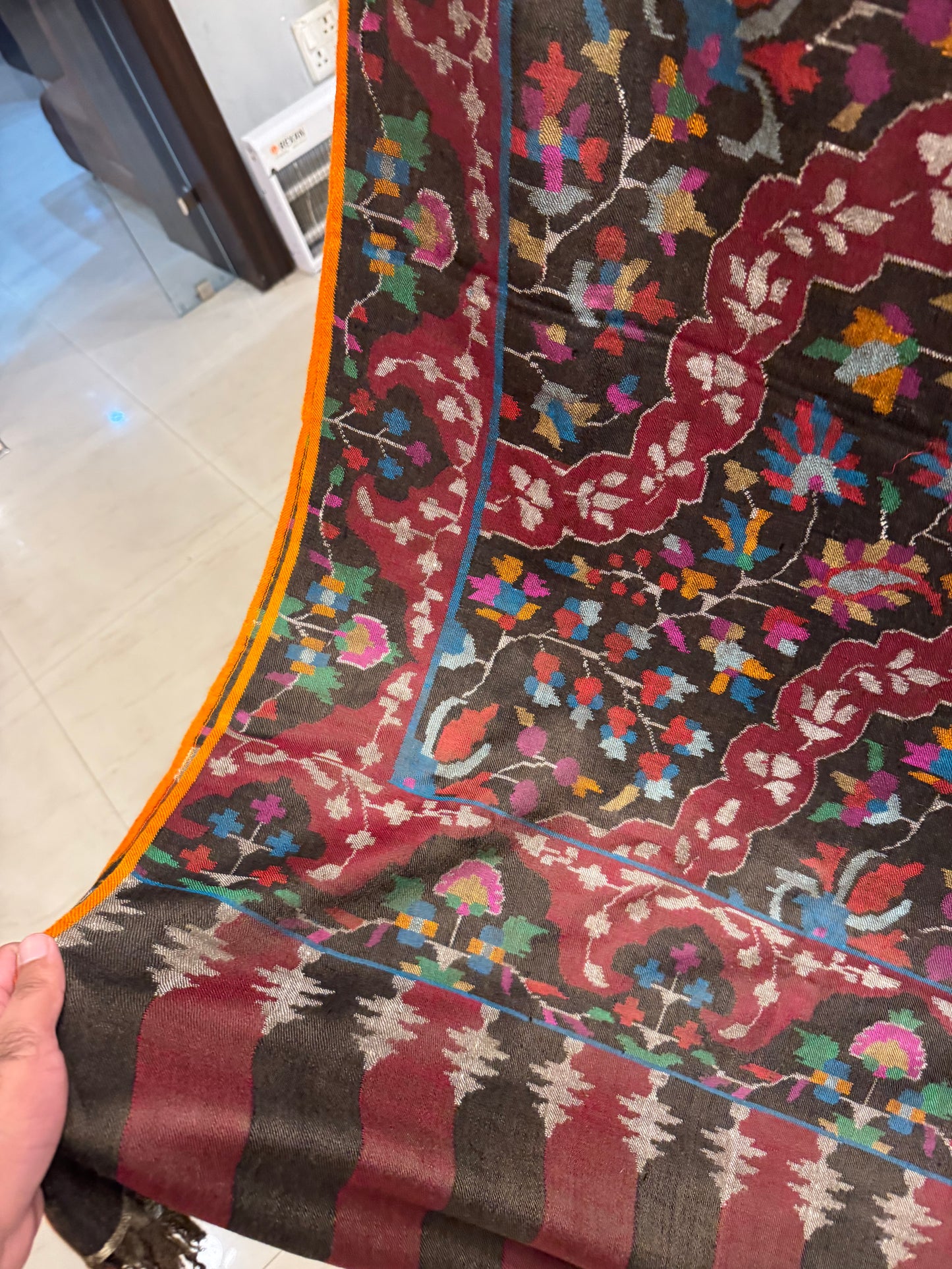 xL Kani Gi unique shawl