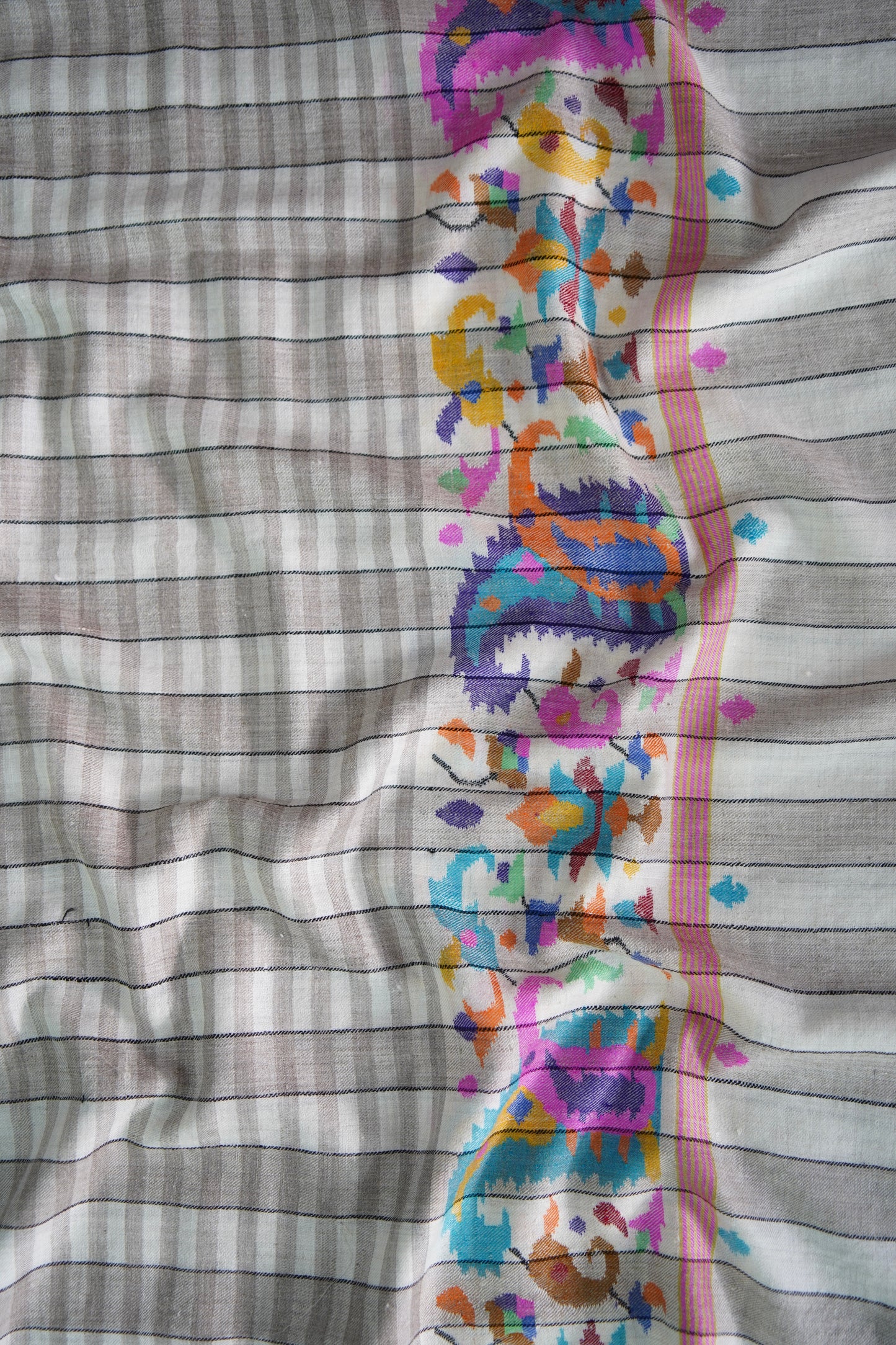 creamy white checked kani palla shawl 9468